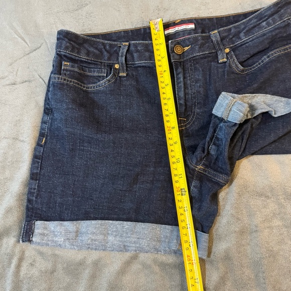 Tommy Hilfiger Blue Jean Shorts

#1136 - Picture 3 of 8